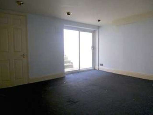  Image of 2 bedroom Flat to rent in Regency Square Brighton BN1 at Regency Square  Brighton, BN1 2FJ