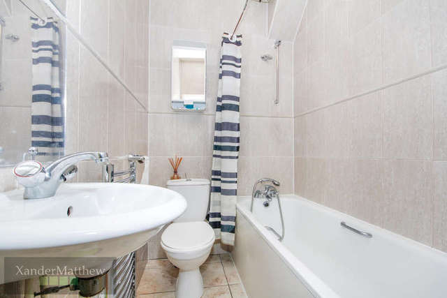  Image of 2 bedroom Flat for sale in Ribblesdale Road London SW16 at Tooting Bec, SW16 6SF