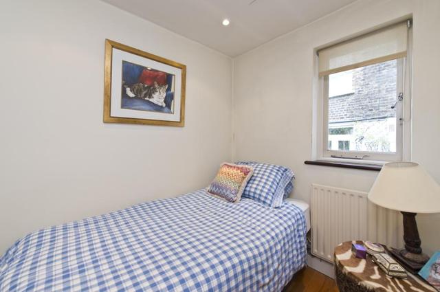 Image of 2 bedroom Detached house to rent in Richards Place London SW3 at Richards Place  London, SW3 2LA