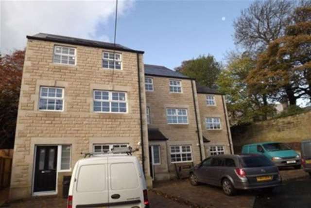  Image of 4 bedroom Property to rent in Ringinglow Close Sheffield S11 at Sheffield, S11 7DA