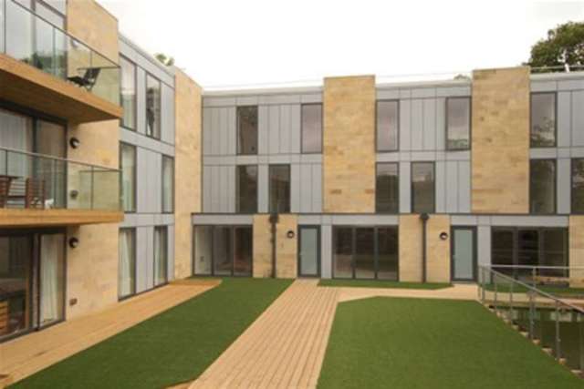  Image of 4 bedroom Property to rent in Riverdale Road Sheffield S10 at Sheffield, S10 3FA