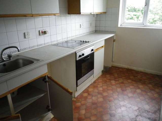  Image of 1 bedroom Flat for sale in Rockall Way Caister-on-Sea Great Yarmouth NR30 at Caister-On-Sea Great Yarmouth Norfolk, NR30 5UD