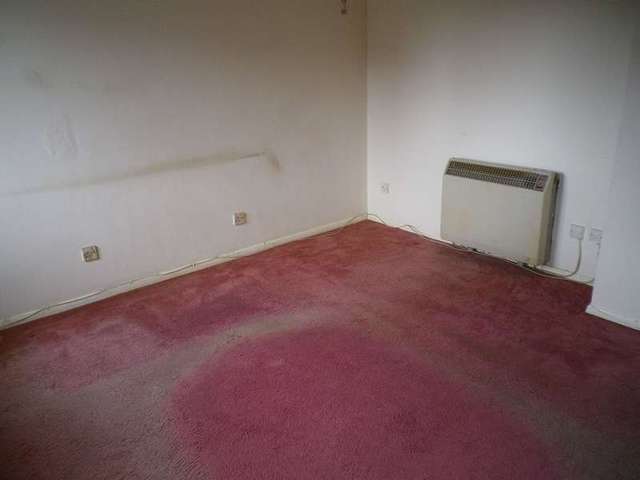  Image of 1 bedroom Flat for sale in Rockall Way Caister-on-Sea Great Yarmouth NR30 at Caister-On-Sea Great Yarmouth Norfolk, NR30 5UD
