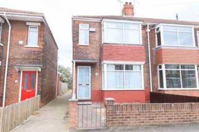  Image of 3 bedroom Terraced house for sale in Rockford Avenue Hull HU8 at Rockford Avenue  Hull, HU8 8JD