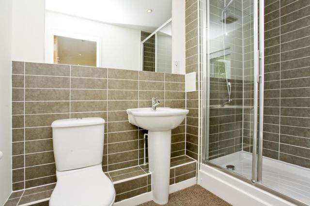  Image of 2 bedroom Flat for sale in Rodenhurst Road London SW4 at Rodenhurst Road  London, SW4 8AR