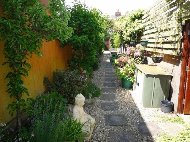  Image of 5 bedroom Terraced house for sale in Romilly Road Barry CF62 at Romilly Road  Barry, CF62 6AZ