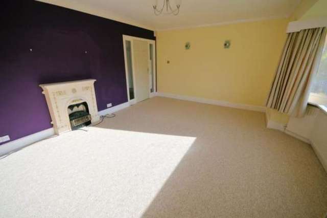  Image of 2 bedroom Apartment for sale in Malvern Crescent Scarborough YO12 at Romney Court Malvern Crescent Scarborough, YO12 5QW