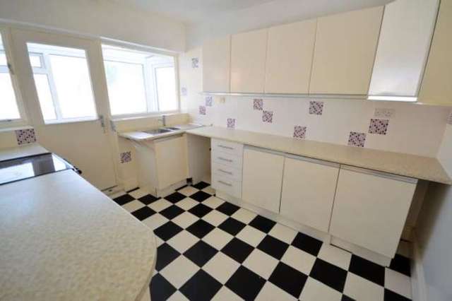  Image of 2 bedroom Apartment for sale in Malvern Crescent Scarborough YO12 at Romney Court Malvern Crescent Scarborough, YO12 5QW