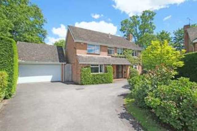  Image of 4 bedroom Detached house for sale in Cedar Lawn Romsey SO51 at Cedar Lawn  Romsey, SO51 7US