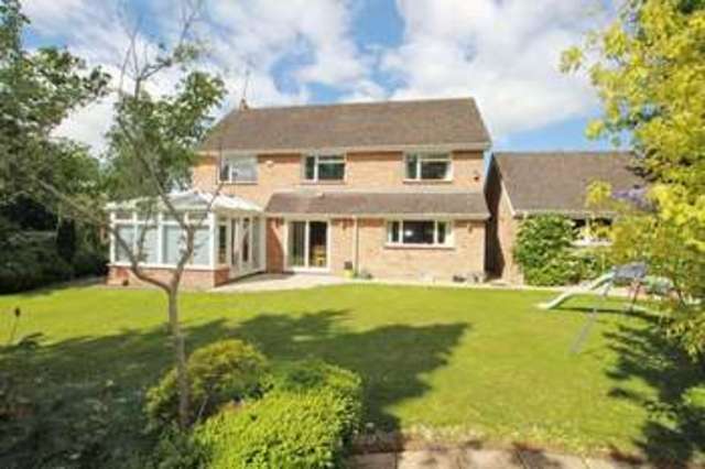  Image of 4 bedroom Detached house for sale in Cedar Lawn Romsey SO51 at Cedar Lawn  Romsey, SO51 7US
