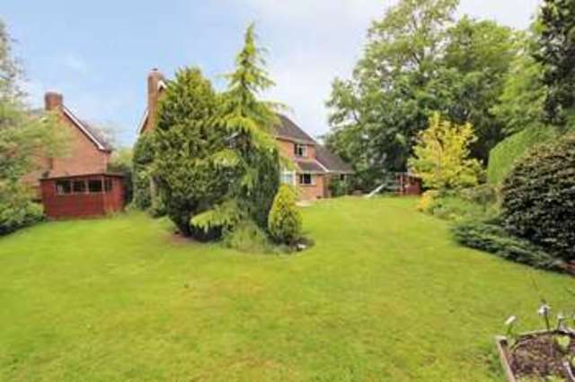  Image of 4 bedroom Detached house for sale in Cedar Lawn Romsey SO51 at Cedar Lawn  Romsey, SO51 7US