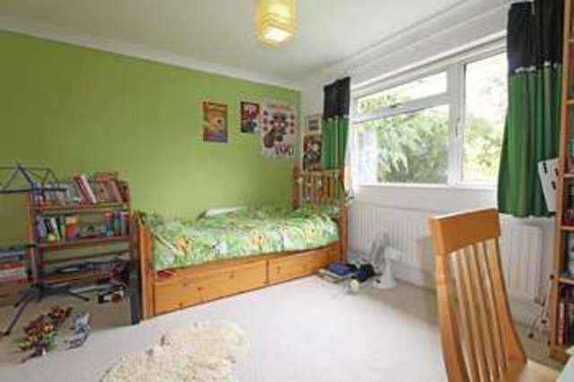  Image of 4 bedroom Detached house for sale in Cedar Lawn Romsey SO51 at Cedar Lawn  Romsey, SO51 7US