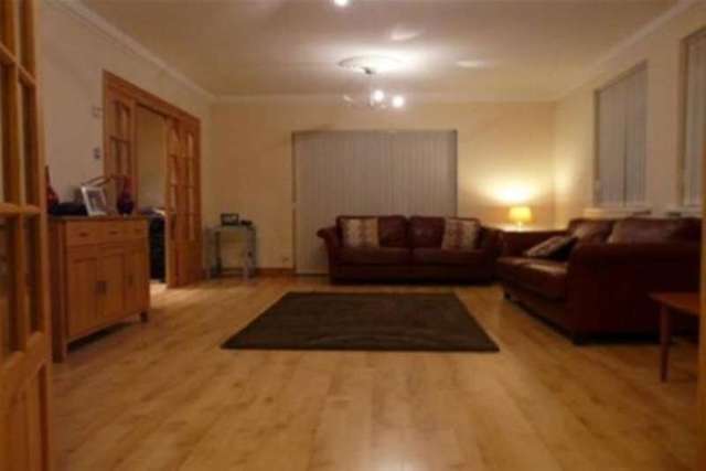  Image of 5 bedroom Detached house to rent in Rosedale Road Nottingham NG3 at Nottingham, NG3 7GU