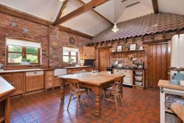  Image of 4 bedroom Detached house for sale in Ratcliffe-on-Soar Nottingham NG11 at Manor Farm  Ratcliffe-On-Soar, NG11 0EB