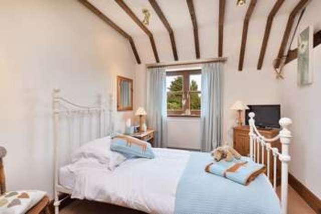  Image of 4 bedroom Detached house for sale in Ratcliffe-on-Soar Nottingham NG11 at Manor Farm  Ratcliffe-On-Soar, NG11 0EB