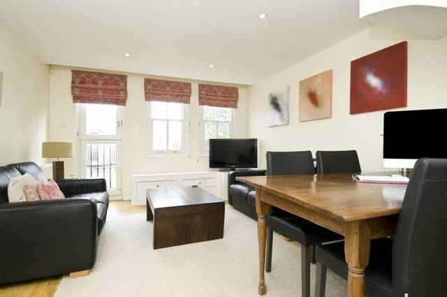  Image of 3 bedroom Detached house to rent in Royal Duchess Mews London SW12 at Royal Duchess Mews  London, SW12 9SB