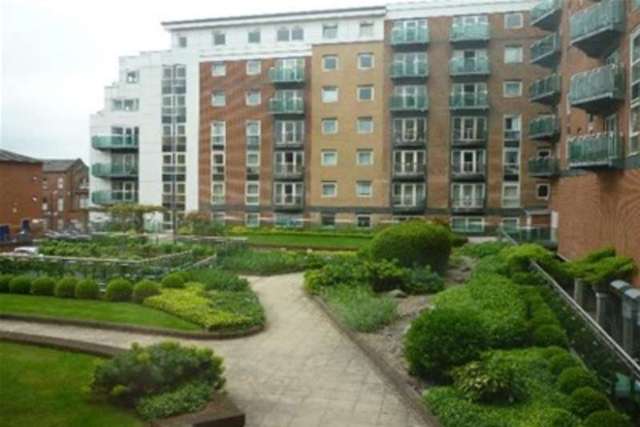  Image of 3 bedroom Flat to rent in Westfield Terrace Sheffield S1 at Sheffield, S1 4GD