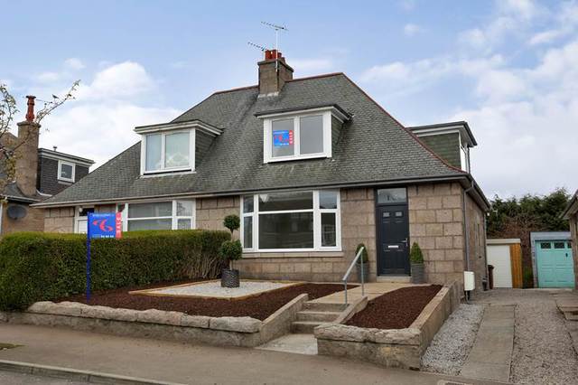  Image of 3 bedroom Flat to rent in Rubislaw Park Crescent Aberdeen AB15 at West End Aberdeen Aberdeen, AB15 8BT
