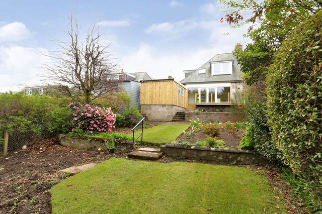  Image of 3 bedroom Flat to rent in Rubislaw Park Crescent Aberdeen AB15 at West End Aberdeen Aberdeen, AB15 8BT