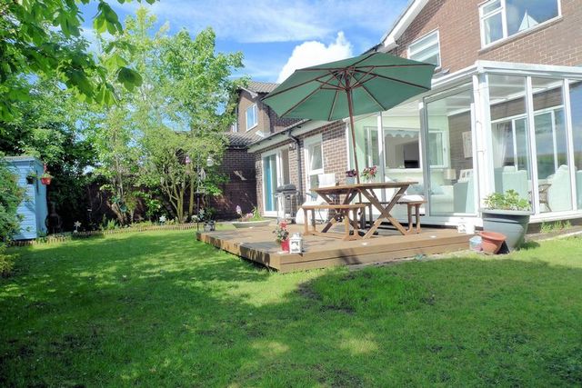  Image of 4 bedroom Detached house for sale in Rudgwick Drive Bury BL8 at Rudgwick Drive Brandlesholme Bury, BL8 1YA