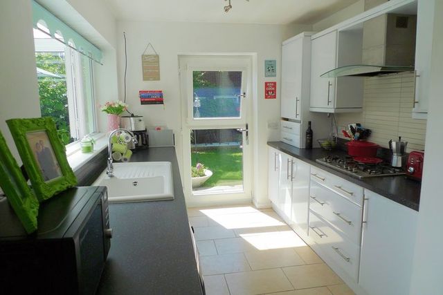  Image of 4 bedroom Detached house for sale in Rudgwick Drive Bury BL8 at Rudgwick Drive Brandlesholme Bury, BL8 1YA