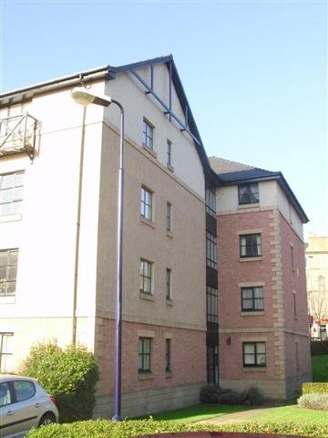  Image of 2 bedroom Flat to rent in Russell Gardens Edinburgh EH12 at Roseburn Edinburgh Edinburgh, EH12 5PG
