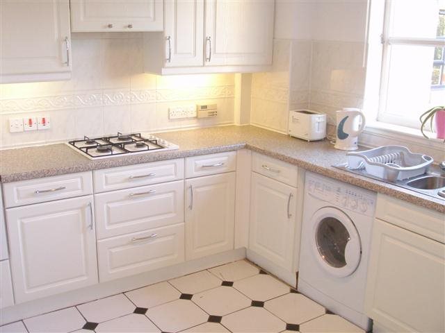  Image of 2 bedroom Flat to rent in Russell Gardens Edinburgh EH12 at Roseburn Edinburgh Edinburgh, EH12 5PG