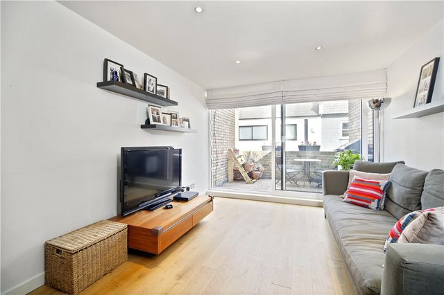 Image of 3 bedroom Property to rent in Ruston Mews London W11 at Ruston Mews  London, W11 1RB