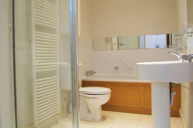  Image of 1 bedroom Flat to rent in Shady Bower Salisbury SP1 at Shady Bower  Salisbury, SP1 2RE