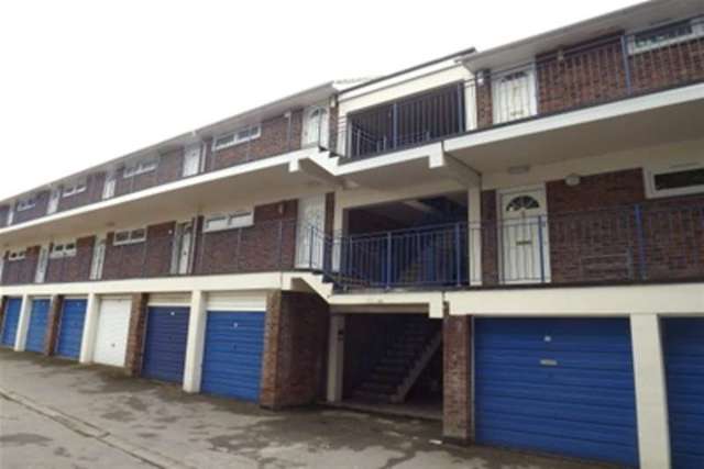  Image of 1 bedroom Flat to rent in Scotts Court Sand Hill Farnborough GU14 at Farnborough, GU14 8HU