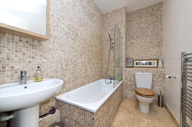  Image of 1 bedroom Flat to rent in Sandmere Road London SW4 at Sandmere Road  London, SW4 7PS