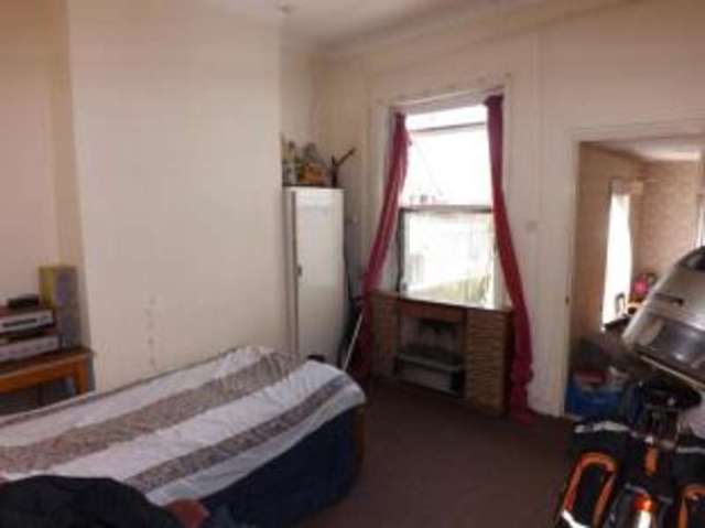  Image of 5 bedroom Detached house for sale in Station Avenue Sandown PO36 at Sandown Isle of Wight Sandown, PO36 9BW