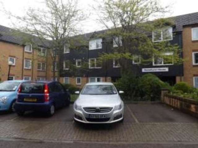  Image of 1 bedroom Flat for sale in Sawyers Hall Lane Brentwood CM15 at Sawyers Hall Lane Brentwood Shenfield, CM15 9BU
