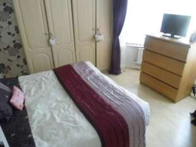  Image of 3 bedroom Semi-Detached house for sale in Saxby Road Stockton-on-Tees TS20 at Stockton-On-Tees Cleveland Stockton-On-Tees, TS20 2HT
