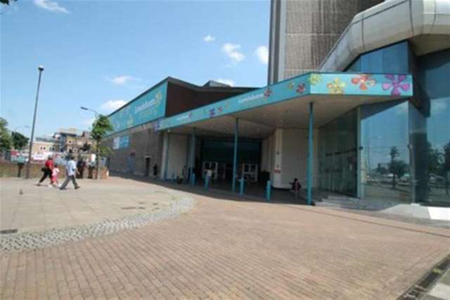  Image of 3 bedroom Maisonette to rent in Saxton Close London SE13 at London, SE13 5EQ