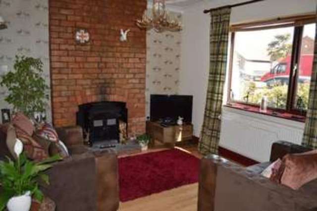  Image of 3 bedroom Detached house for sale in School Lane New Holland Barrow-upon-Humber DN19 at School Lane  Barrow-Upon-Humber, DN19 7RW