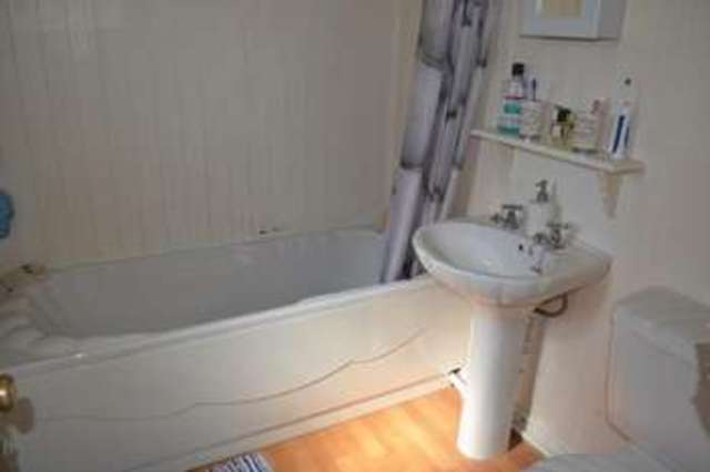  Image of 3 bedroom Detached house for sale in School Lane New Holland Barrow-upon-Humber DN19 at School Lane  Barrow-Upon-Humber, DN19 7RW