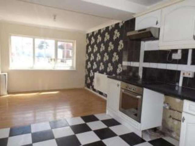  Image of 3 bedroom Semi-Detached house for sale in School Road Yardley Wood Birmingham B14 at Yardley Wood Birmingham King