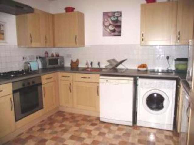  Image of 2 bedroom Flat for sale in Seacole Gardens Shirley Southampton SO16 at Seacole Gardens Southampton Coxford, SO16 6PN