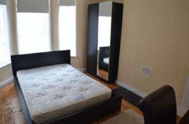  Image of 4 bedroom Terraced house to rent in Seaman Road Wavertree Liverpool L15 at Seaman Road  Liverpool, L15 3HZ