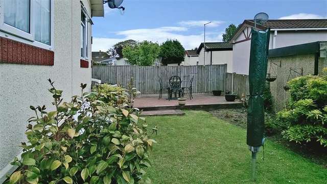  Image of 2 bedroom Detached house for sale in Four Horseshoes Park Seasalter Road Graveney Faversham ME13 at Graveney Faversham Faversham, ME13 9DE