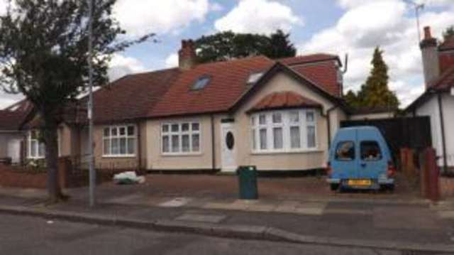  Image of 4 bedroom Bungalow for sale in Epsom Road Seven Kings Ilford IG3 at Seven Kings Ilford Seven Kings, IG3 8QP