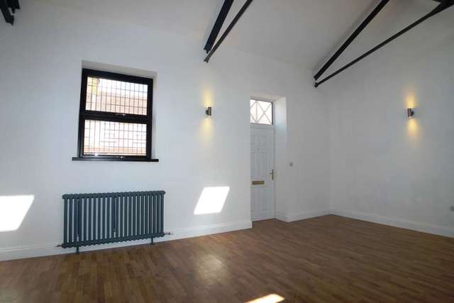  Image of 1 bedroom Mews to rent in Sheridan Road Belvedere DA17 at Sheridan Road  Belvedere, DA17 5AR