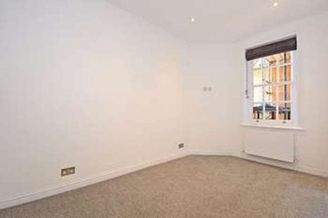  Image of 1 bedroom Flat to rent in Shirland Road London W9 at Shirland Road, Flat D  Maida Vale, W9 2BT