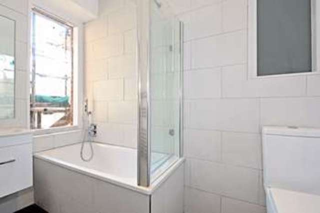  Image of 1 bedroom Flat to rent in Shirland Road London W9 at Shirland Road, Flat D  Maida Vale, W9 2BT