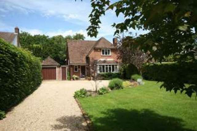 Image of 3 bedroom Detached house for sale in Shortheath Road Farnham GU9 at Shortheath Road  Farnham, GU9 8SL