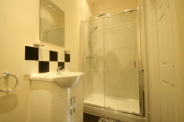  Image of 3 bedroom Flat Share to rent in Simonside Terrace Heaton Newcastle upon Tyne NE6 at Simonside Terrace Heaton Newcastle Upon Tyne, NE6 5DR