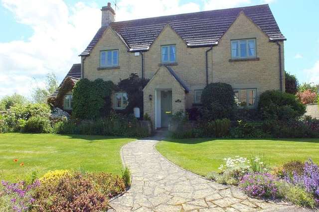  Image of 4 bedroom Detached house for sale in Kingfisher Place South Cerney Cirencester GL7 at South Cerney  Gloucestershire, GL7 5TG