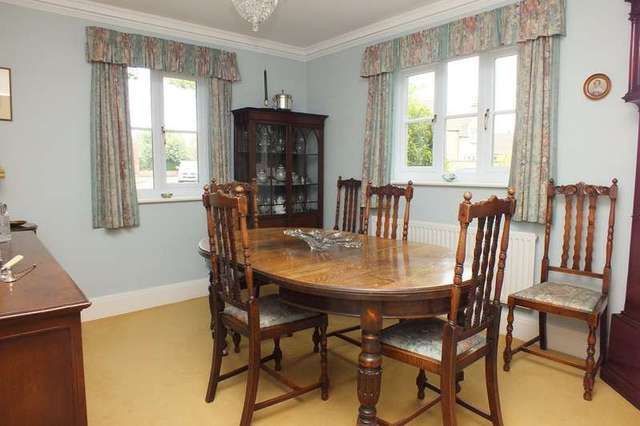  Image of 4 bedroom Detached house for sale in Kingfisher Place South Cerney Cirencester GL7 at South Cerney  Gloucestershire, GL7 5TG
