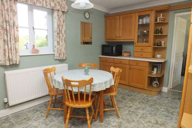  Image of 4 bedroom Detached house for sale in Kingfisher Place South Cerney Cirencester GL7 at South Cerney  Gloucestershire, GL7 5TG